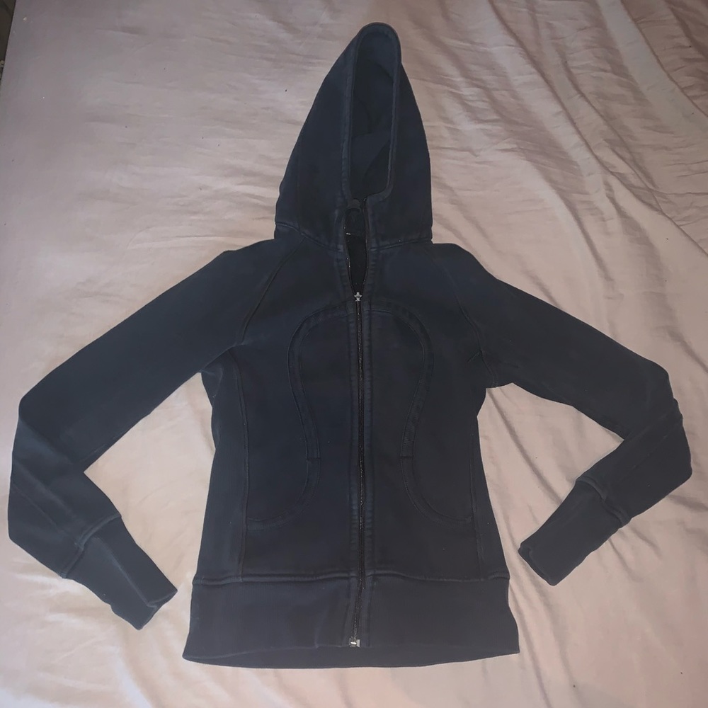 (3/$20) Lululemon black scuba sweater DAMAGED - Picture 1 of 10